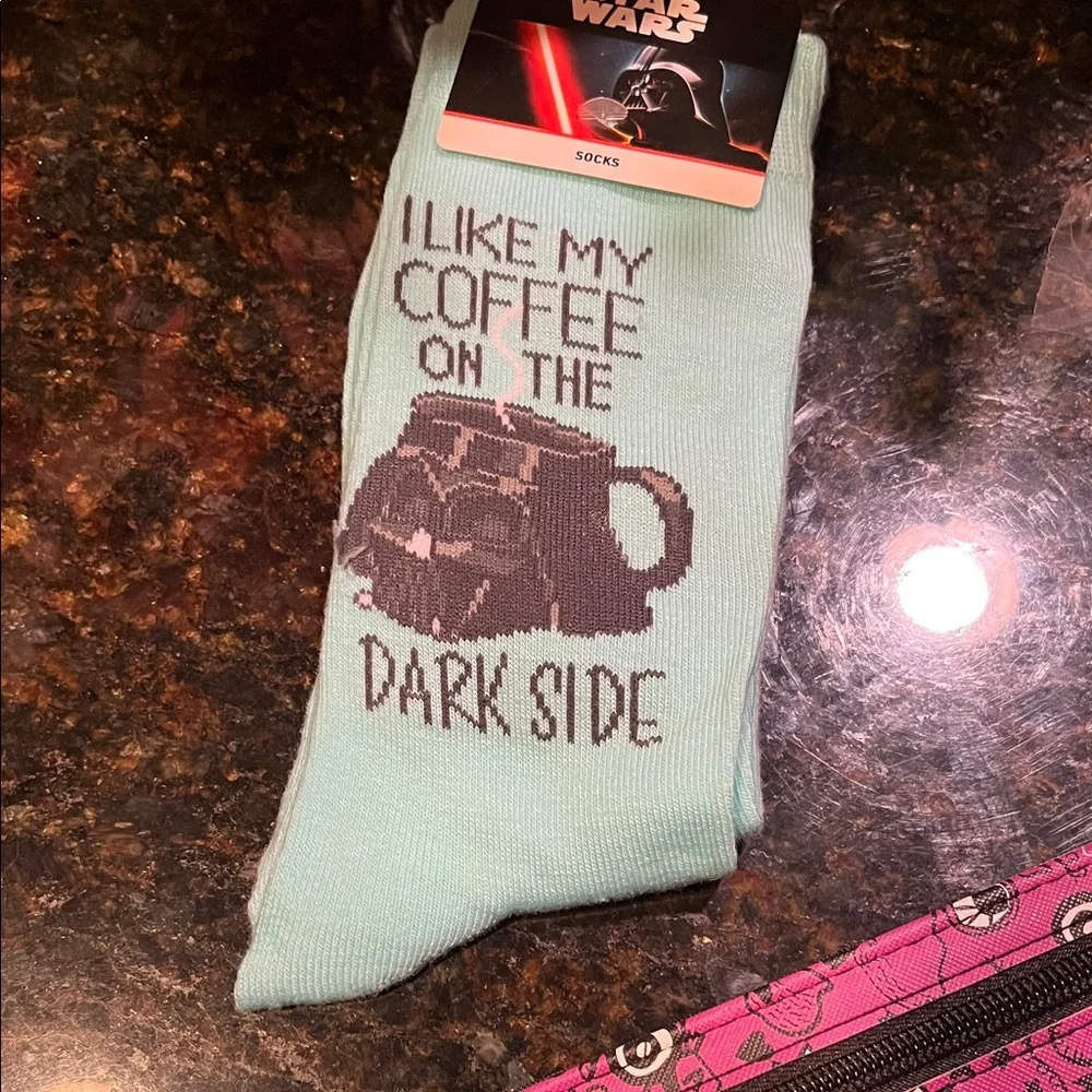 Ms Marvel wallet Wristlet / Star Wars & Disney Villians Heidi Klum Ursula socks - Picture 5 of 7